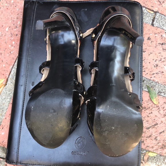 Guess black patented leather/leopard high heels - Picture 5 of 5